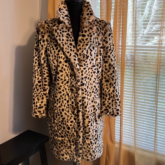 CAbi Faux Fur Coat - Picture 6 of 12